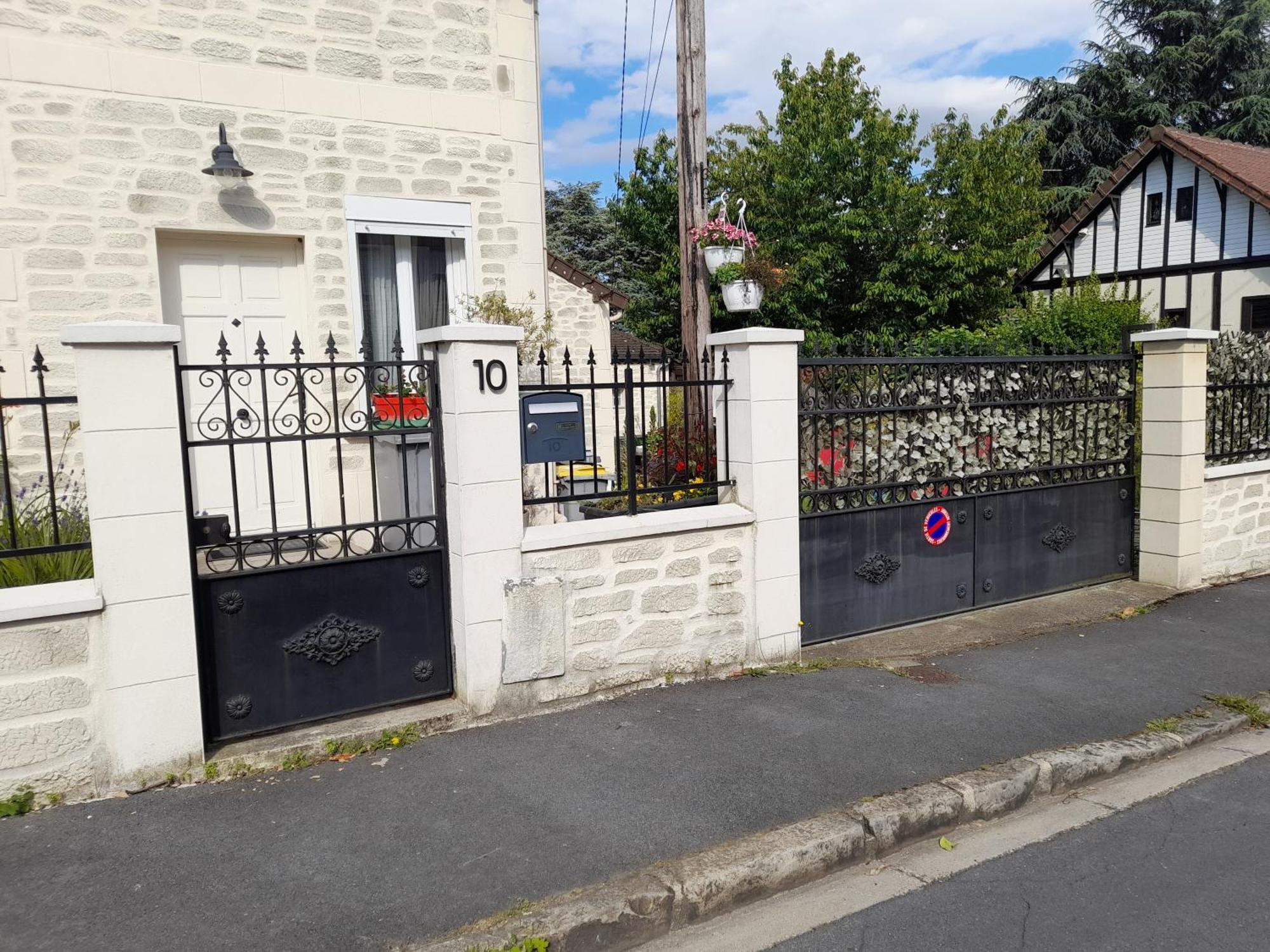 Apartment Maison A 20 Min De Paris Et Liaison Cdg